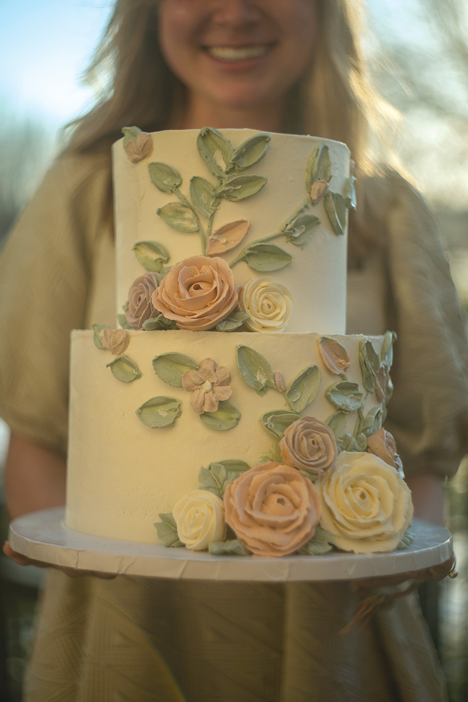 Tiered Cake Frosting Roses