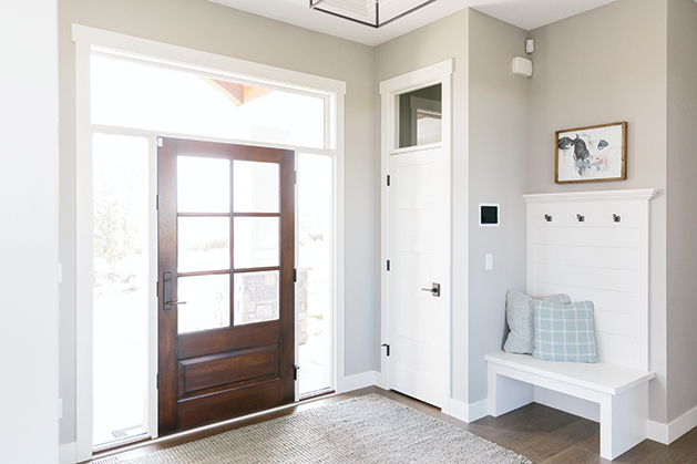 Five Design Tips to Make Your Entryway More Welcoming