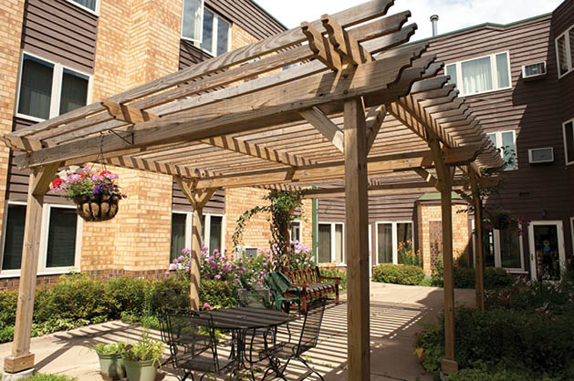 (The inviting outdoor patio at Cerenity Senior Care in White Bear Lake.)
