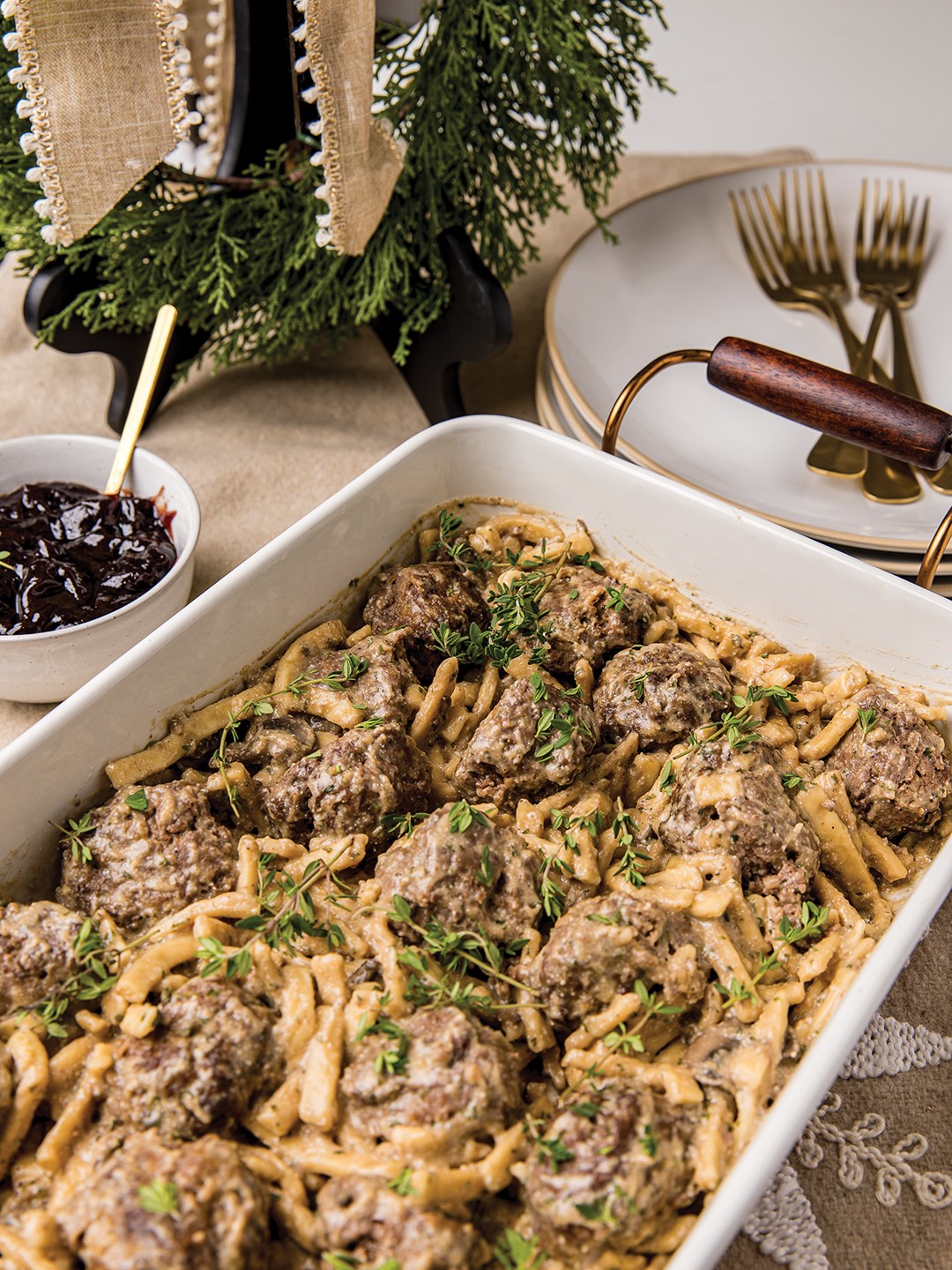Swedish Meatballs With Egg Noodles