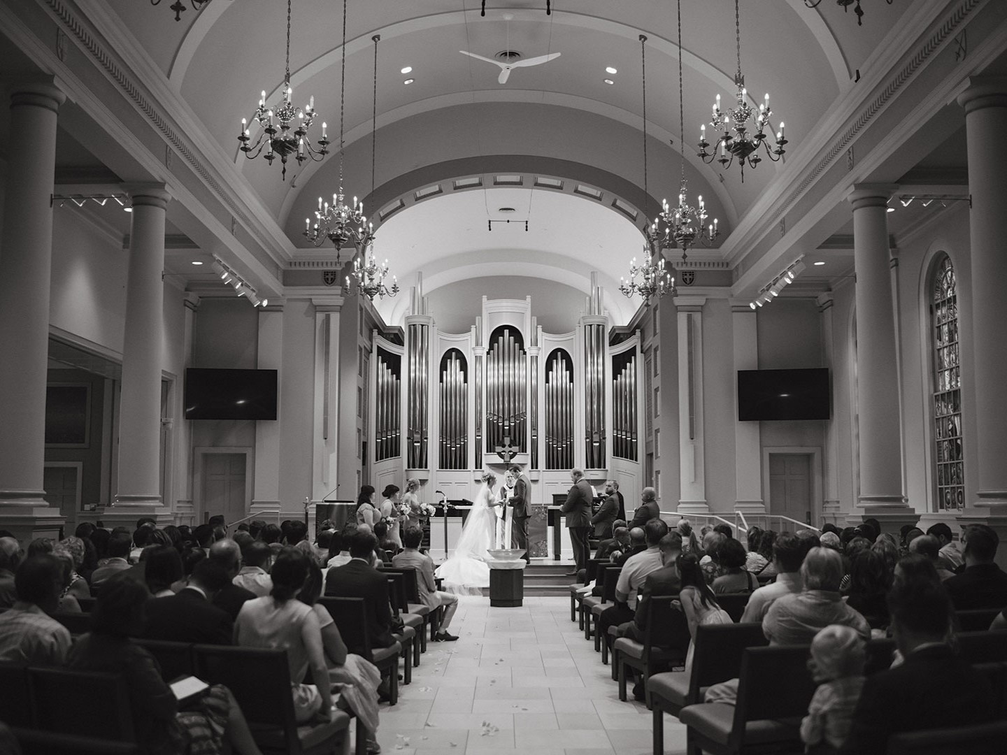 The Hoppes met as children in a 4H Club in the Mankato area. Years later, they exchanged personal vows at Gloria Dei Lutheran Church in St. Paul.
