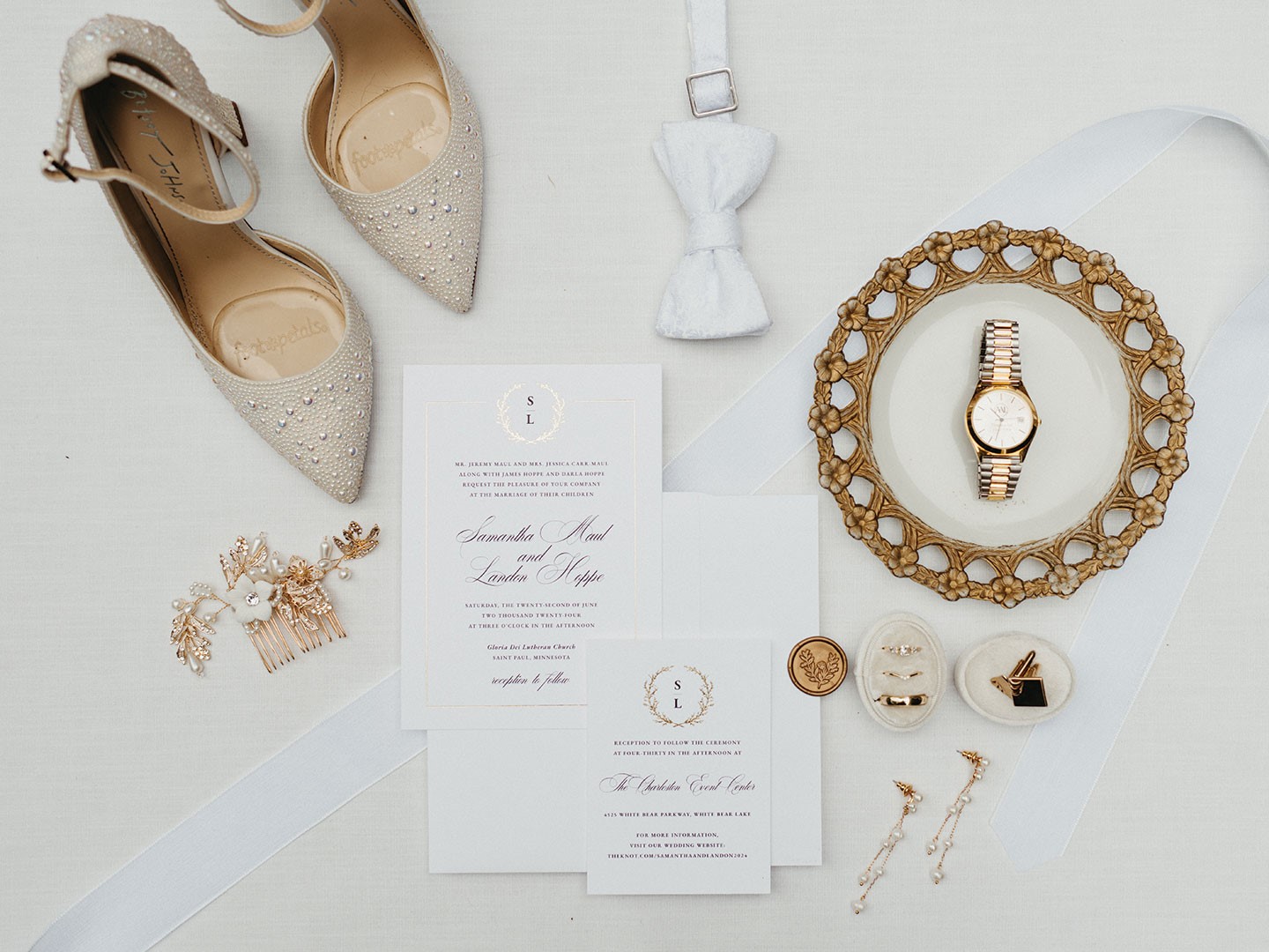 Landon and Samantha Hoppe wedding details shot