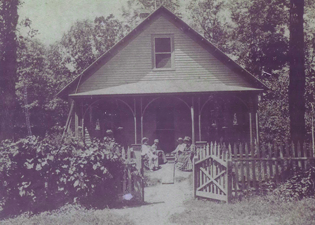 Exploring the Cottages and Summer Retreats That Put White Bear Lake on the Map