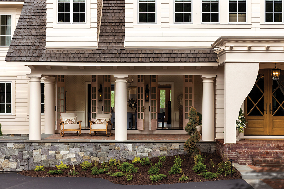 The team also adjusted the home’s footprint to accommodate a new lakeside kitchen and living space with an expansion on the second level to ensure each of the five Shroyer kids has their own bedroom.